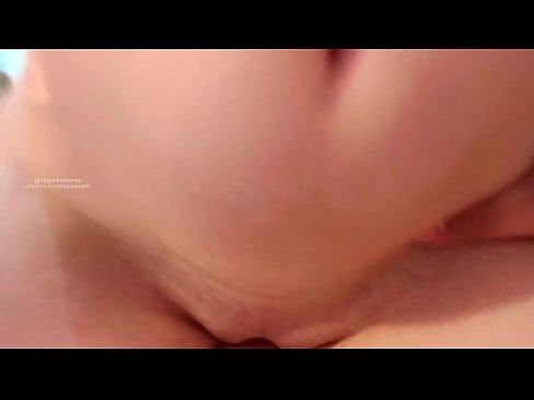 ❤️ 睡在姐姐的房间里，就这样被吵醒了 Hard porn﹏﹏