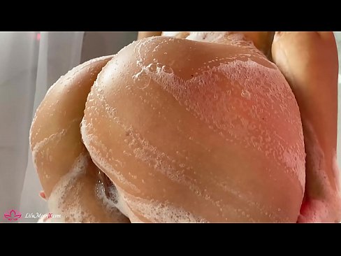 ❤️ 布鲁内特在淋浴时用振动器自慰阴部达到强烈的高潮 Hard porn﹏﹏